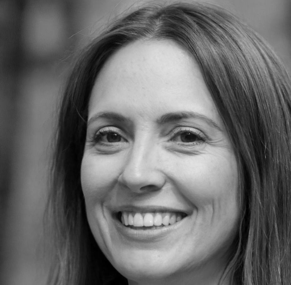 Portret Lavinia Crețu, coordonatoare program educație financiară